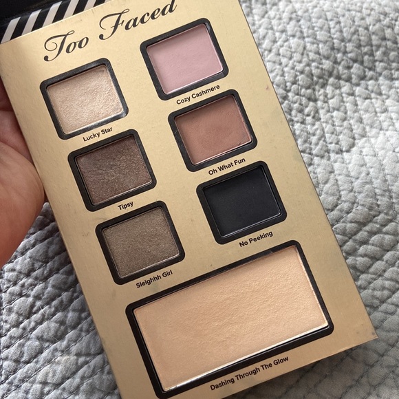 TOO FACED Super Fun Night Six Eye Shadow Highlighter Compact  Swatched only - Picture 3 of 3